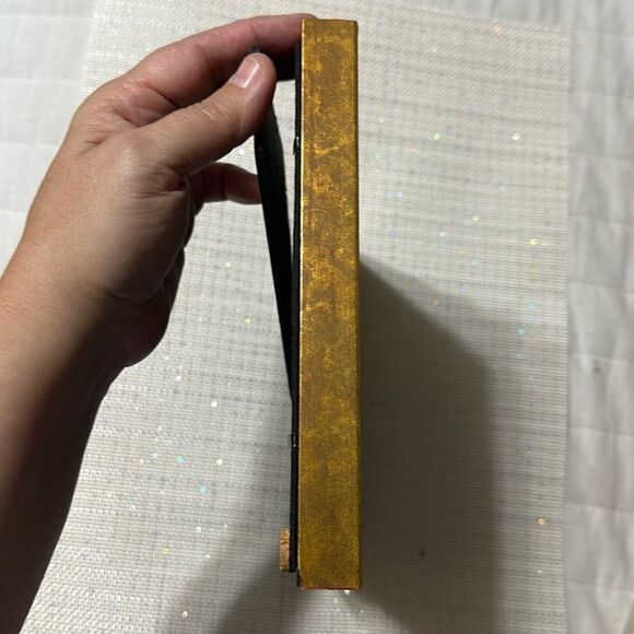 MILBURN Vintage Style Gold Brass Tone 5 x 7 Picture Frame - Picture 6 of 11